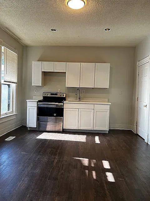 2 bed, 1200 sqft, $1,500 — Photo 2