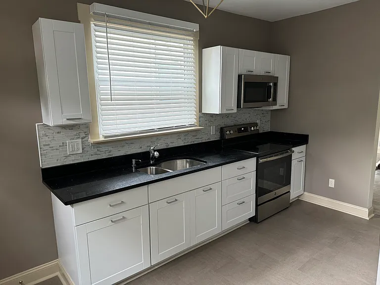 Black garnet counter tops