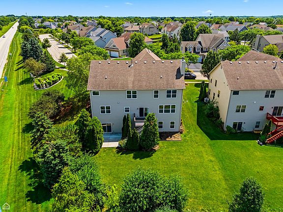 2nd image of 5218 Greenshire Cir