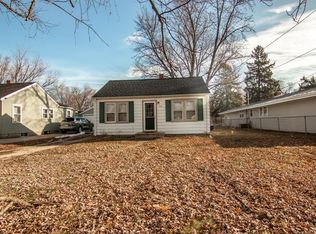 7911 Elm Ave, Machesney Park, IL 61115