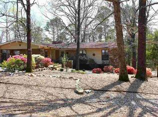 1 Vitoria Ln, Hot Springs, AR 71909
