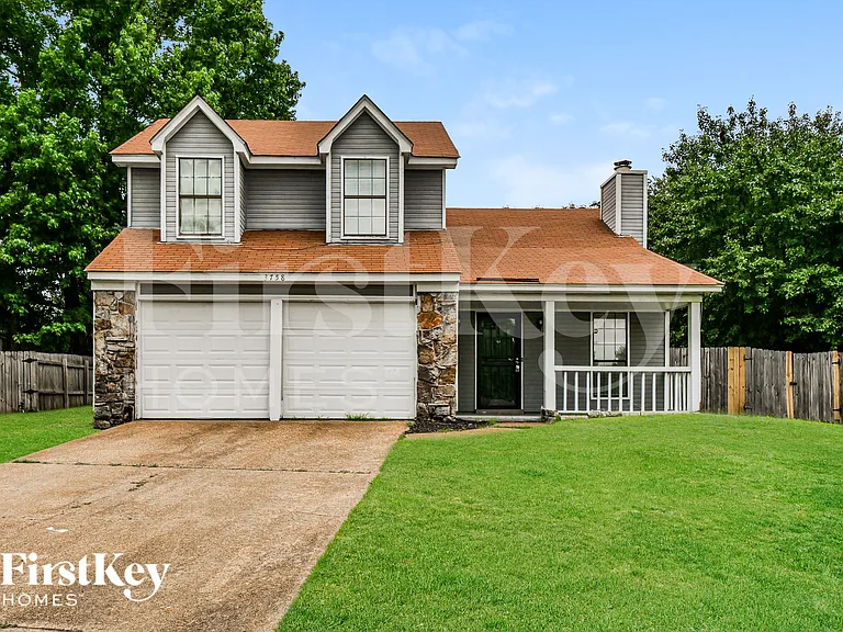 3758 Rippling Creek Ln — Photo 1