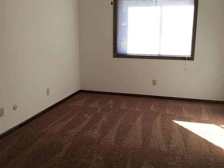 2045 Meadow Ln #1-12 — Photo 8