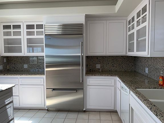 2nd image of 521 Avenue B