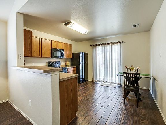 5th image of 1633 Brookstone Dr