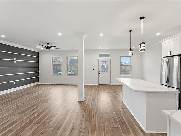 2nd image of 9027 Fig St