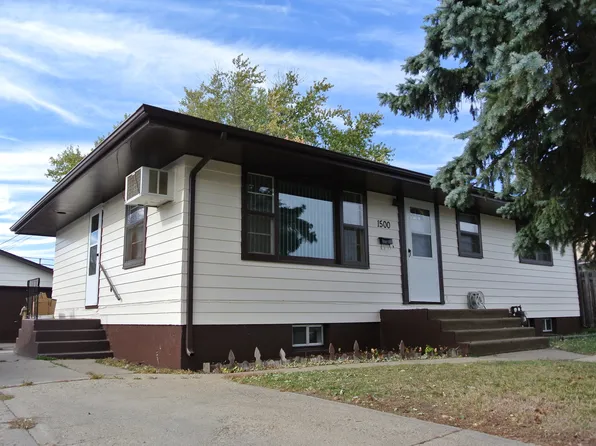 1500 Main St S, Minot, ND 58701