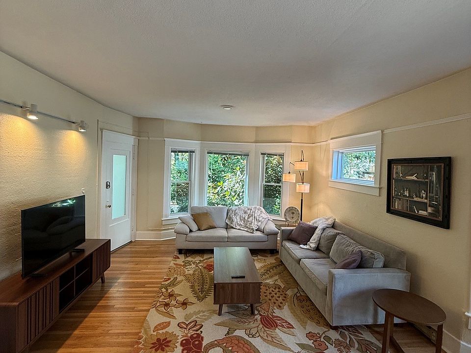 Living Room / Big Room