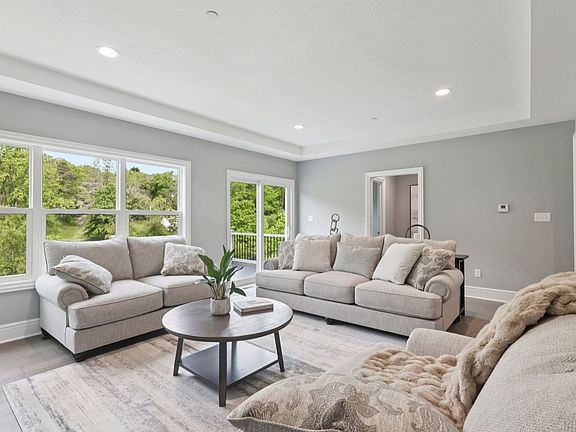 5th image of 108 Bartlett Ln