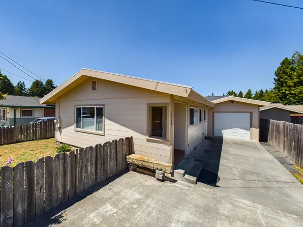 2071 Fern St, Eureka, CA 95503