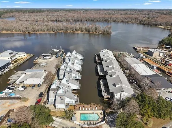 141 Highway 22 E APT E3, Madisonville, LA 70447