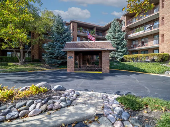51 Old Oak Dr APT 414, Buffalo Grove, IL 60089