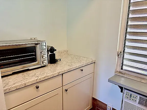 Studio, 406 sqft, $1,475 — Photo 2