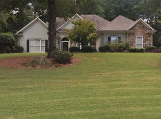 405 Springwater Chase, Newnan, GA 30265