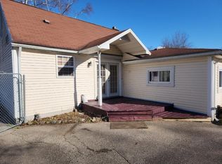 18248 Brentwood St, Livonia, MI 48152