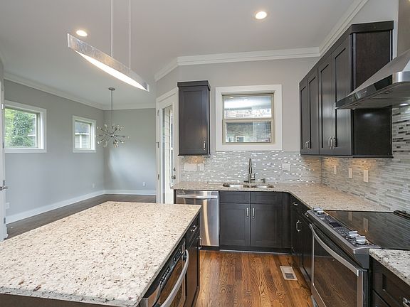 4th image of 1268 2nd Ave S