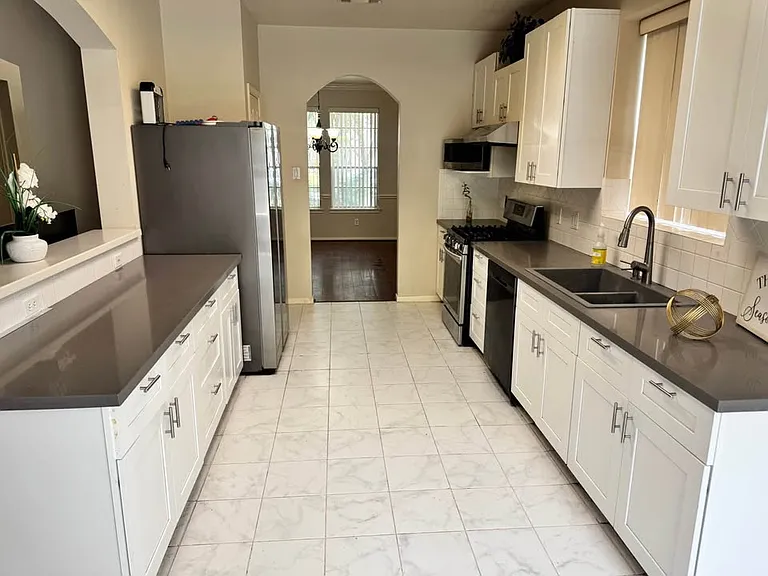 3706 Heritage Colony Dr — Photo 4