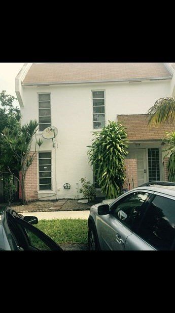 1st image of 1219 Silverado Dr