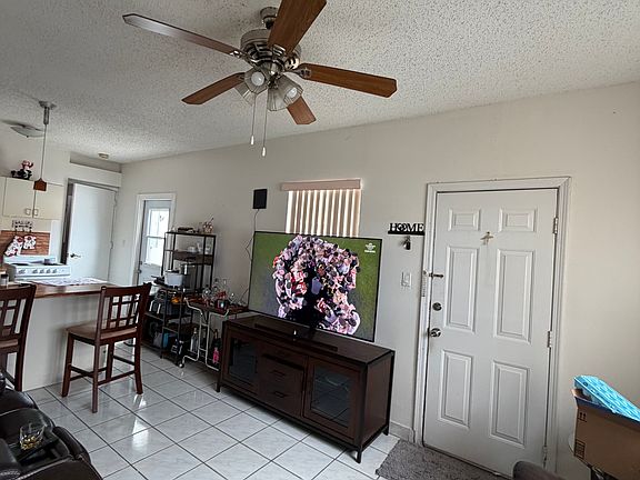 4th image of 12510 SW 33rd St