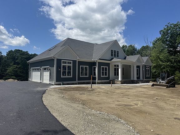 2nd image of 307 SE Main St Lot 9