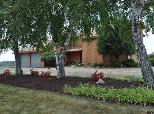 196 Diamond Hill Rd, Delmar, NY 12054