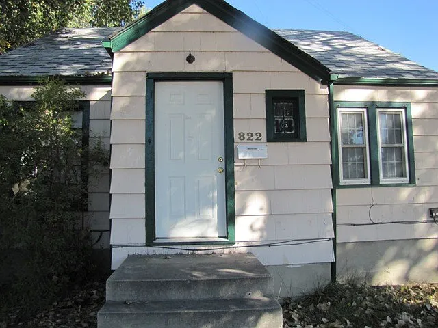 822 W Pershing Blvd — Photo 1