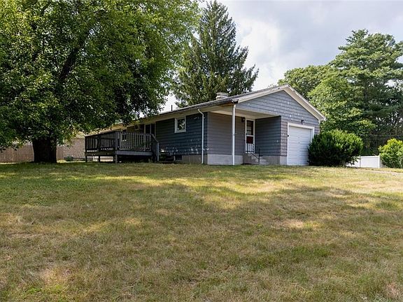 4th image of 12 Cypress Dr