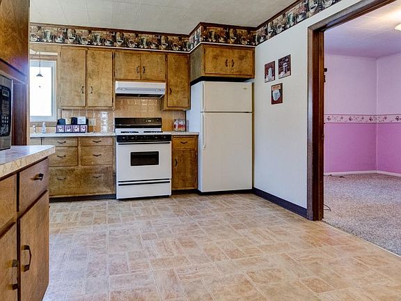5th image of 4113 N Shore Dr