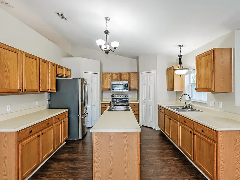 436 Fish Hawk Dr — Photo 7