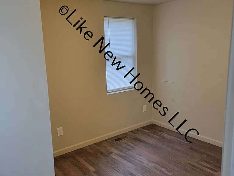 5448 Silverton Dr — Photo 13