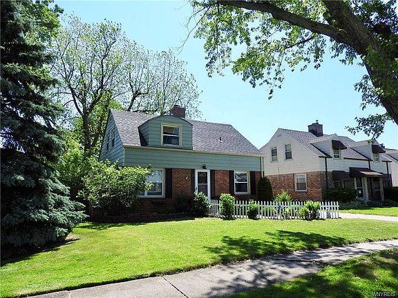 2nd image of 21 Coburg St