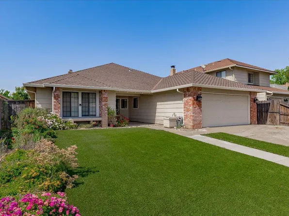 425 Swallow Ln, Lodi, CA 95240