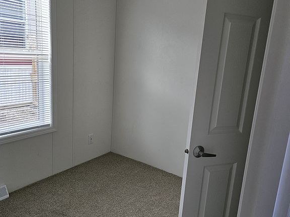 5th image of 5425 Valley Dr Trailer 18