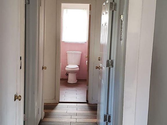 5th image of 110 Central Park Ave #2