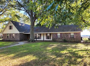 512 Gerald St, Leland, MS 38756