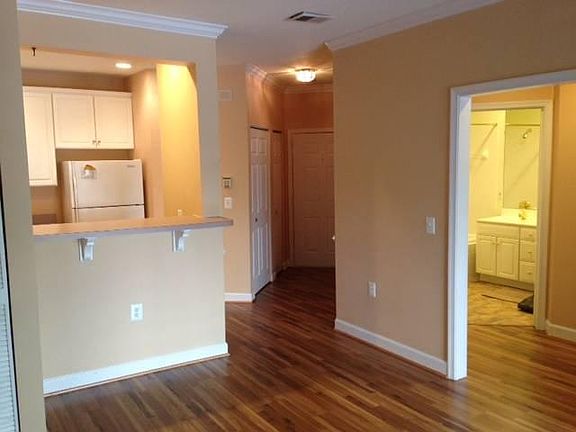 3rd image of 2330 14th St N APT 207