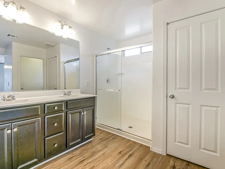 825 S Swallow Ln — Photo 11