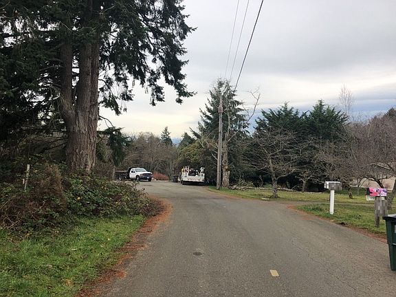 4th image of 4416 Gregory Ln E
