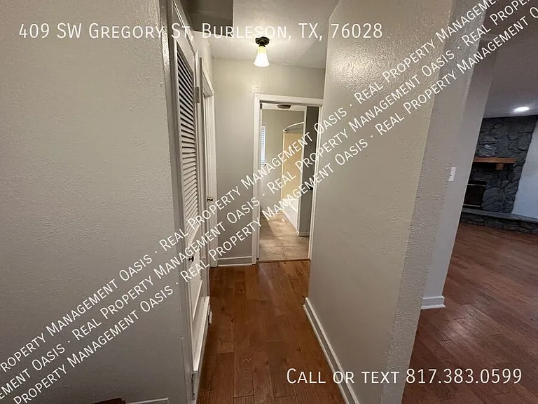 409 SW Gregory St — Photo 9