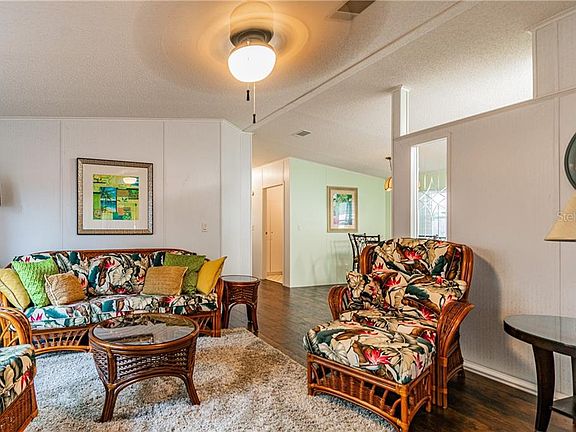 5th image of 816 Elkan Dr