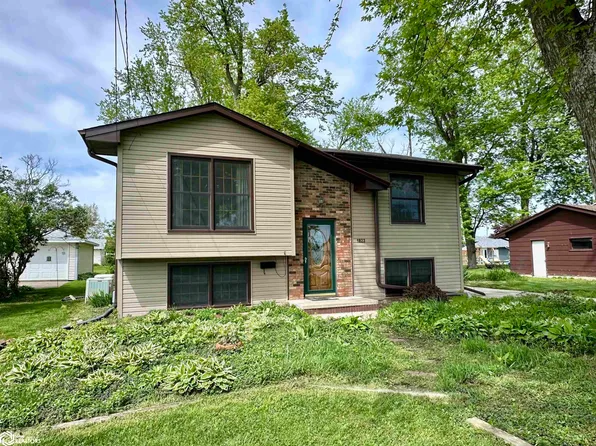 1823 8th Ave, Grinnell, IA 50112