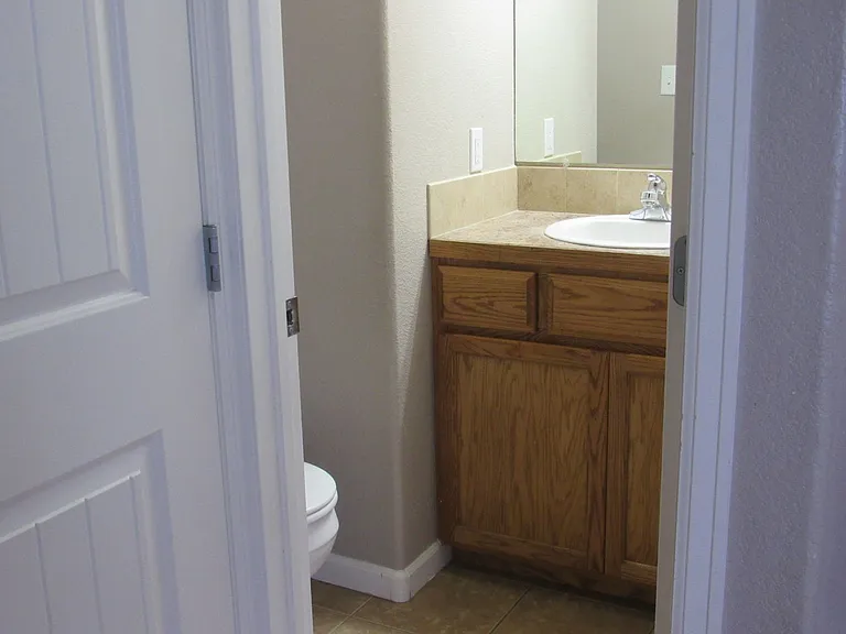 3850 Sweetbrier St — Photo 11