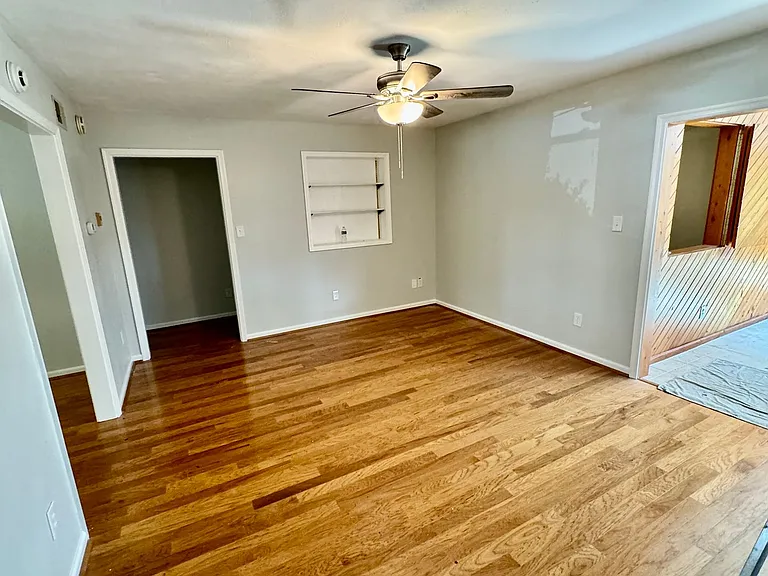 4345 Temple Ct — Photo 4