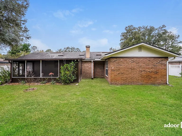 1671 Aletha Mnr — Photo 16