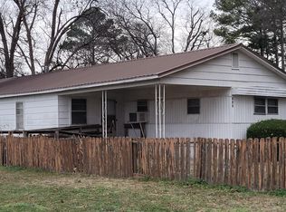 106 N Johnson, Mc Crory, AR 72101