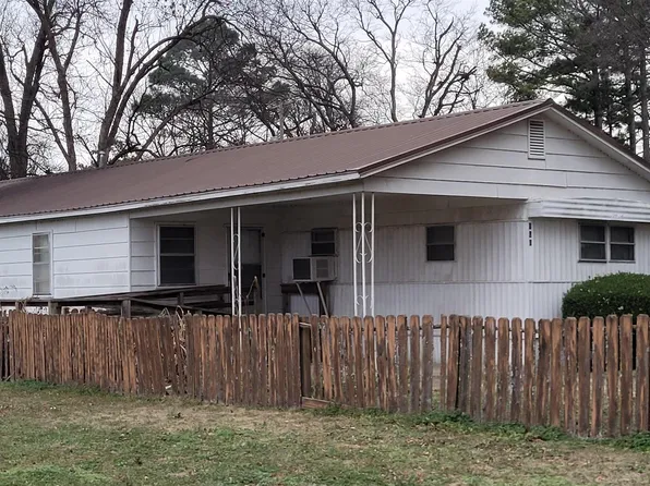 106 N Johnson, Mc Crory, AR 72101