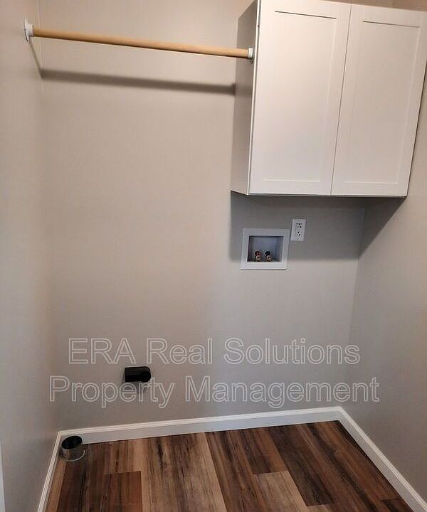 402 Howard St Wilmington OH Zillow