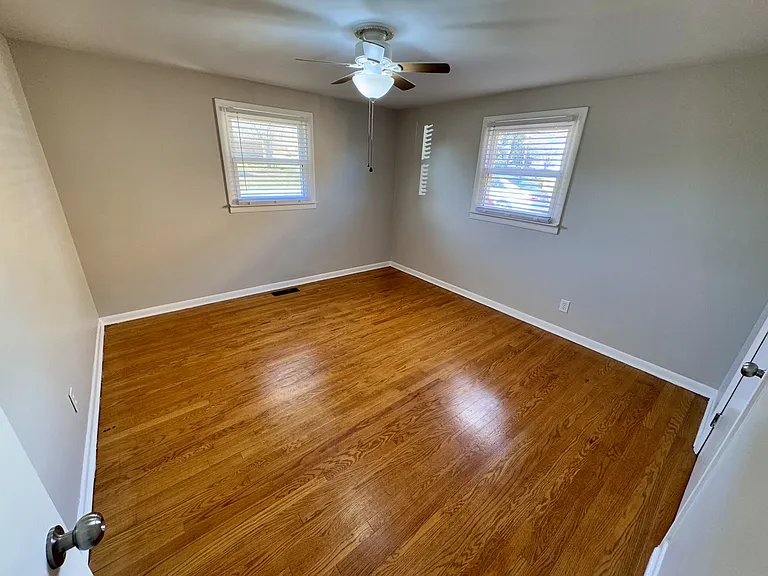207 Beecher St — Photo 9