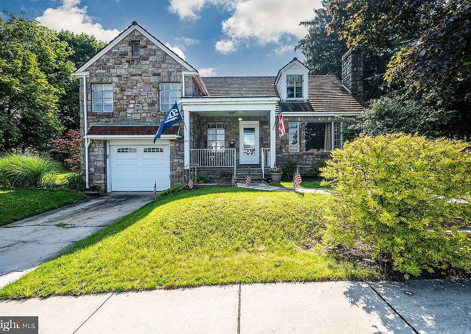 1st image of 111 Fleetwood Ave