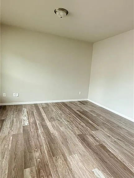 3107 Oxford Mill Ln — Photo 6